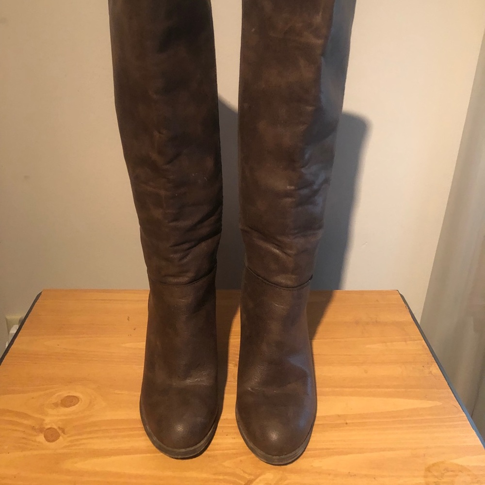 Tall Heeled Boots!